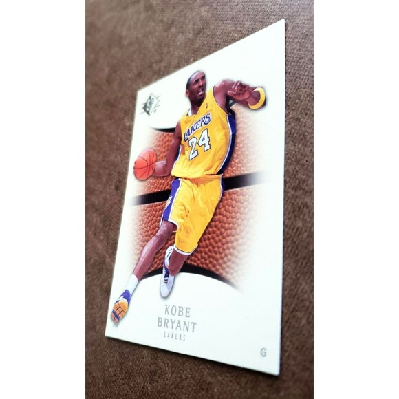 2007-2008 UD SP Authentic KOBE BRYANT NBA Basketball Card #61 Los Angeles Lakers - Picture 4 of 13